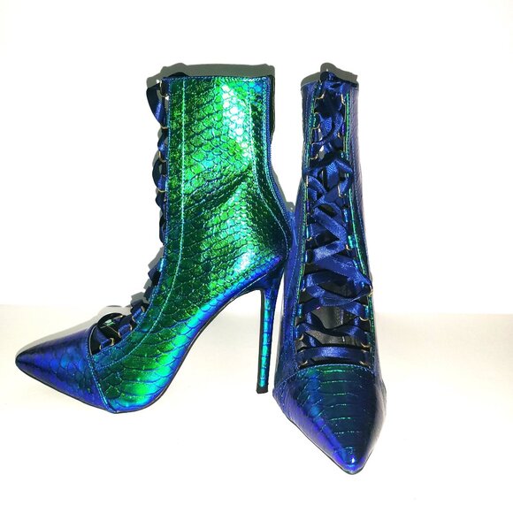 AMI CLUBWEAR | Blue Laced Green Scaled Heels - Picture 7 of 9